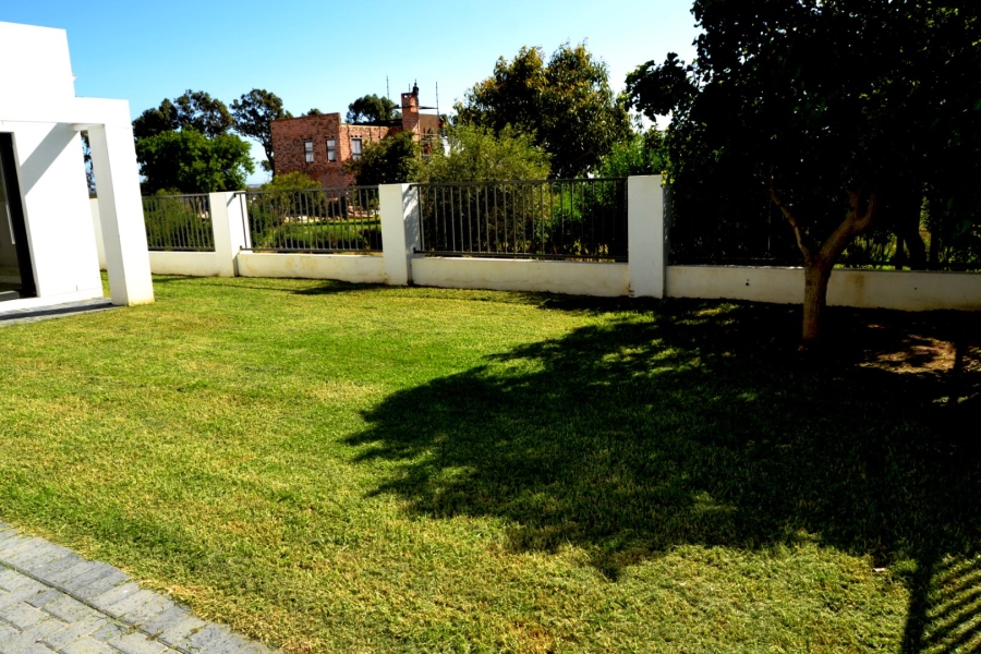  Bedroom Property for Sale in Croydon Gardens Estate Western Cape